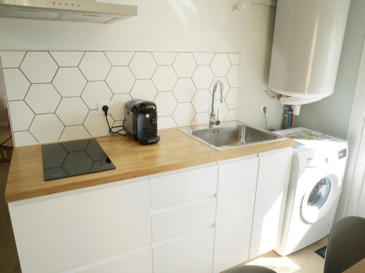 Appartamento T2 - 28M2 Avec Cour Et Stationnement, Wifi Et Linge Fournis Angoulême Esterno foto
